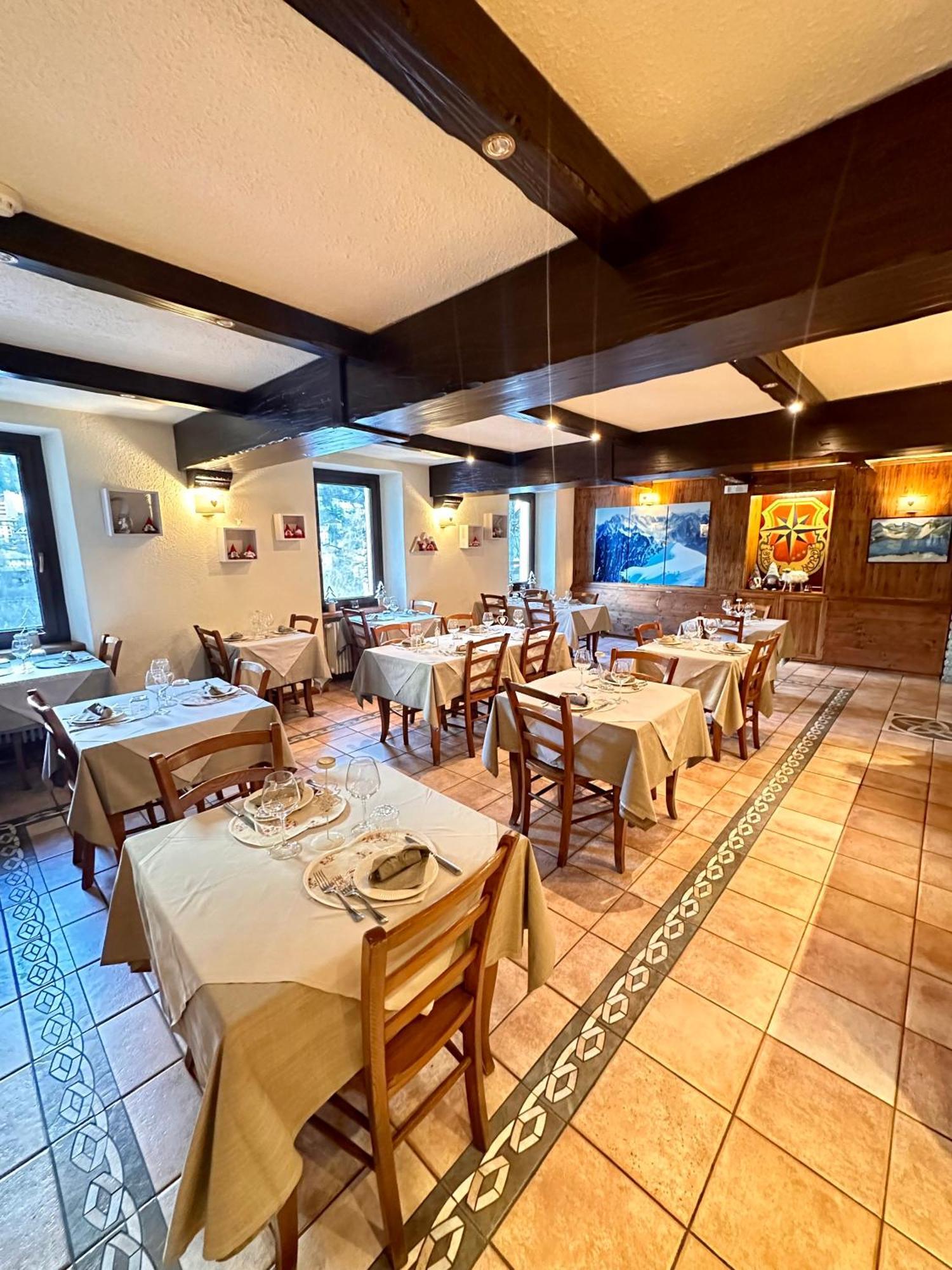Hotel Stella Del Nord Courmayeur Exterior foto