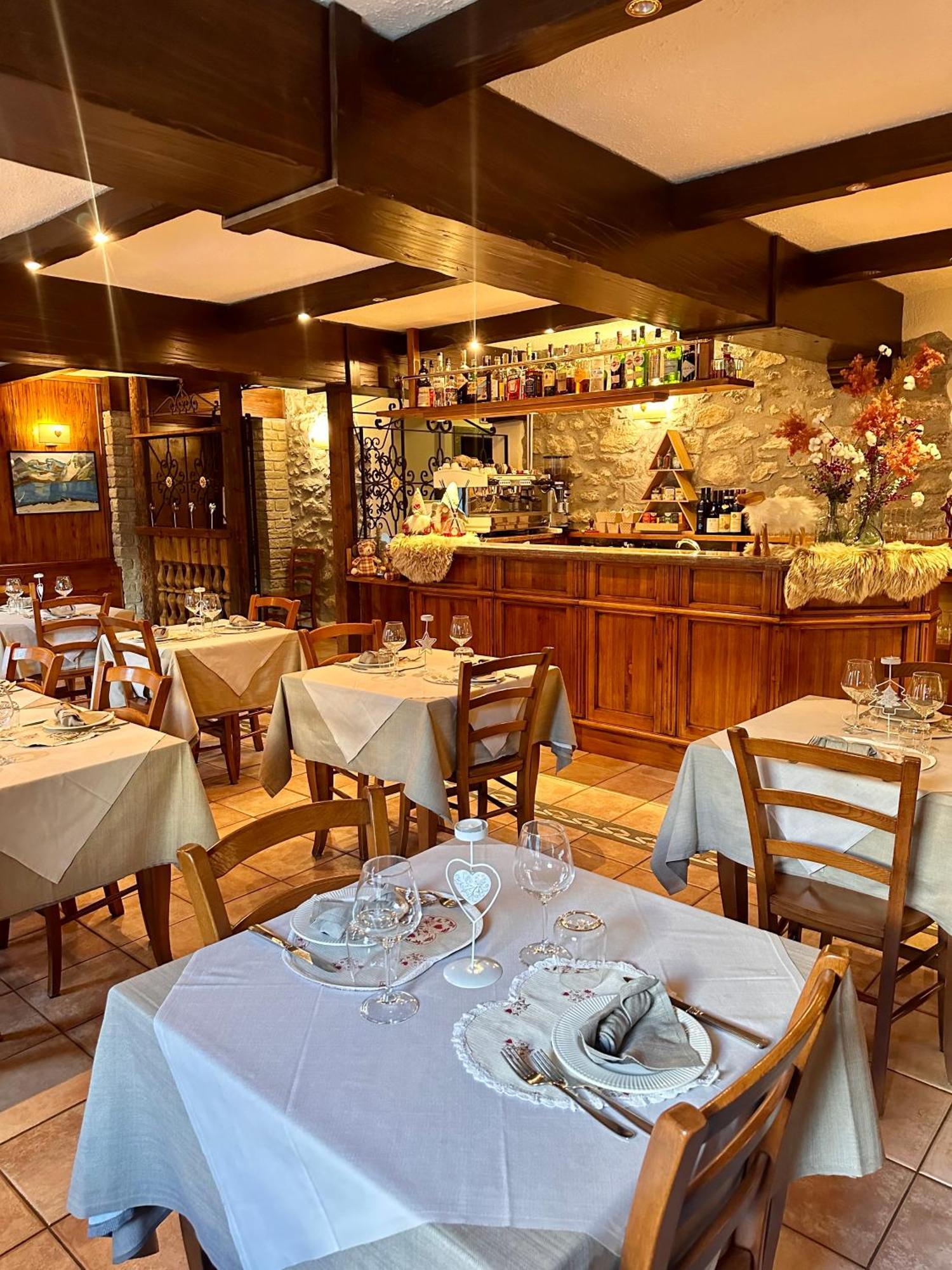 Hotel Stella Del Nord Courmayeur Exterior foto