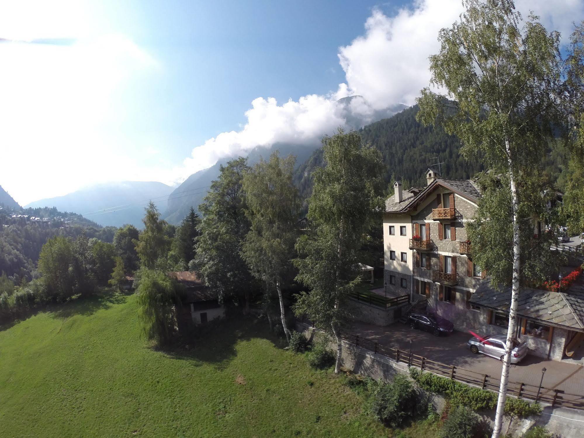 Hotel Stella Del Nord Courmayeur Exterior foto