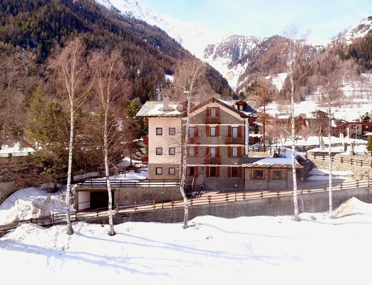 Hotel Stella Del Nord Courmayeur Exterior foto